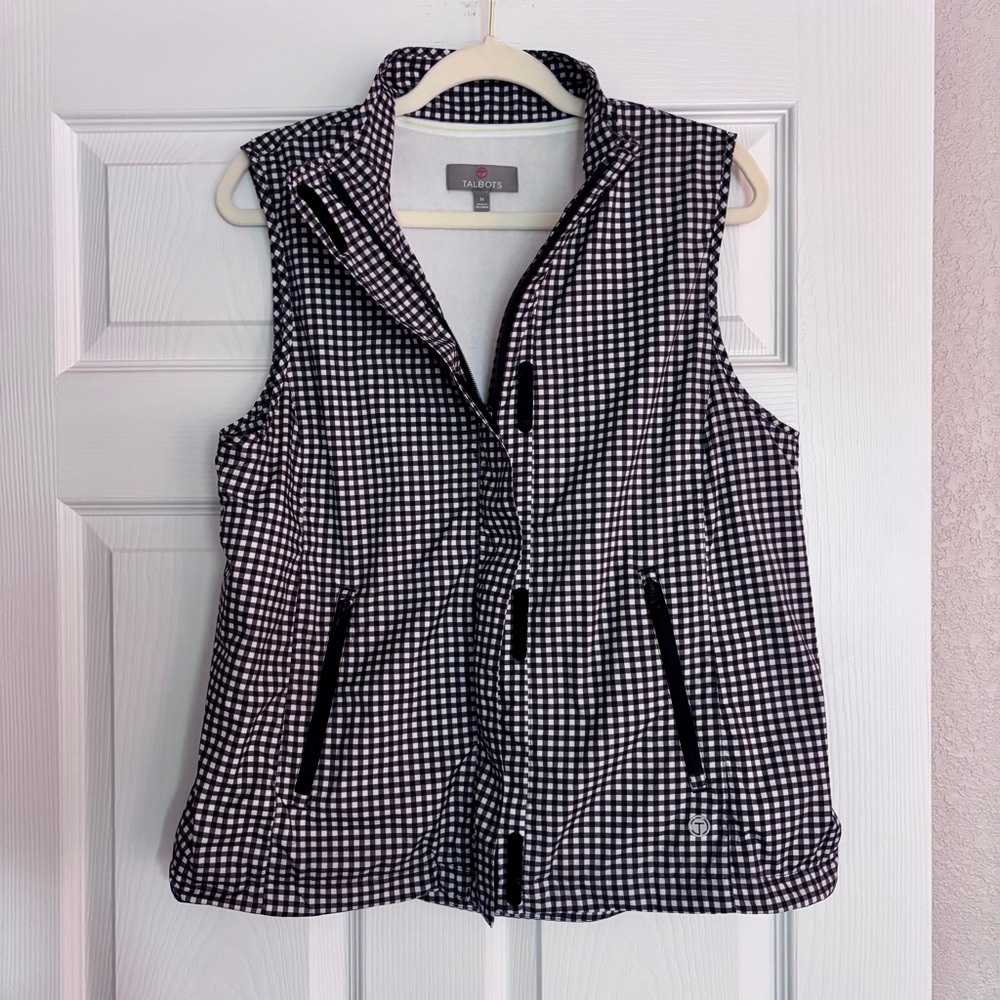 Women’s Black & White Checkered Lightweight Lined Outdoor Athleisure Vest
